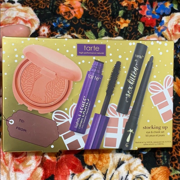 Tarte Gift Set - Picture 1 of 2
